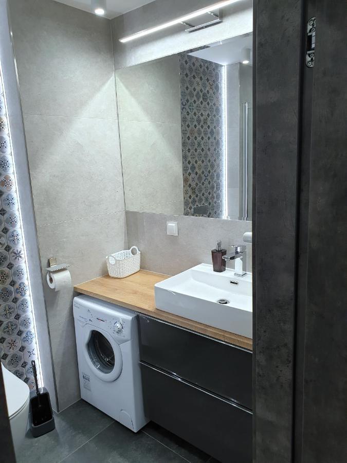 Private Apartment, Aircondition, Hd Tv Pl & De, Wifi, Garage, Fully Equipped, Near Beach كولوبرزيغ المظهر الخارجي الصورة